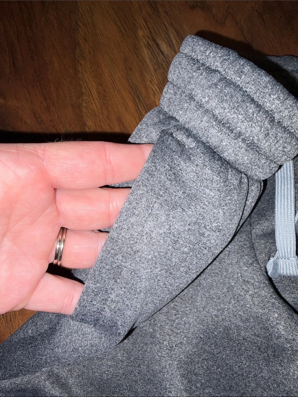 Under Armour Kids Gray Heather Sweatpants with White Logo and Drawstring XS